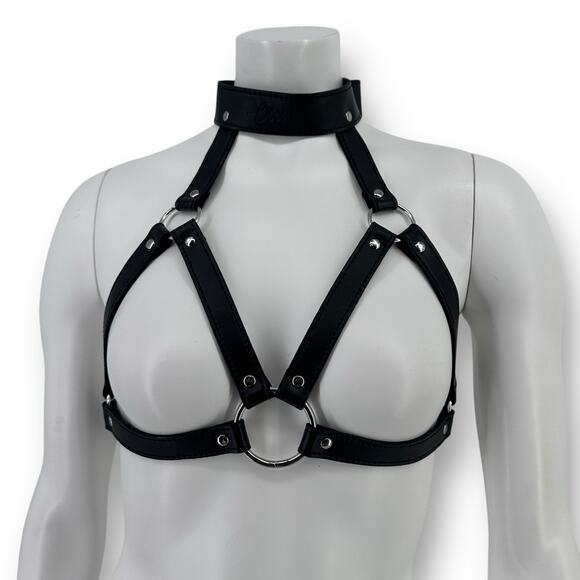 Faux Leather Chest Harness One Size Buckle Closure - Picture 2 of 6